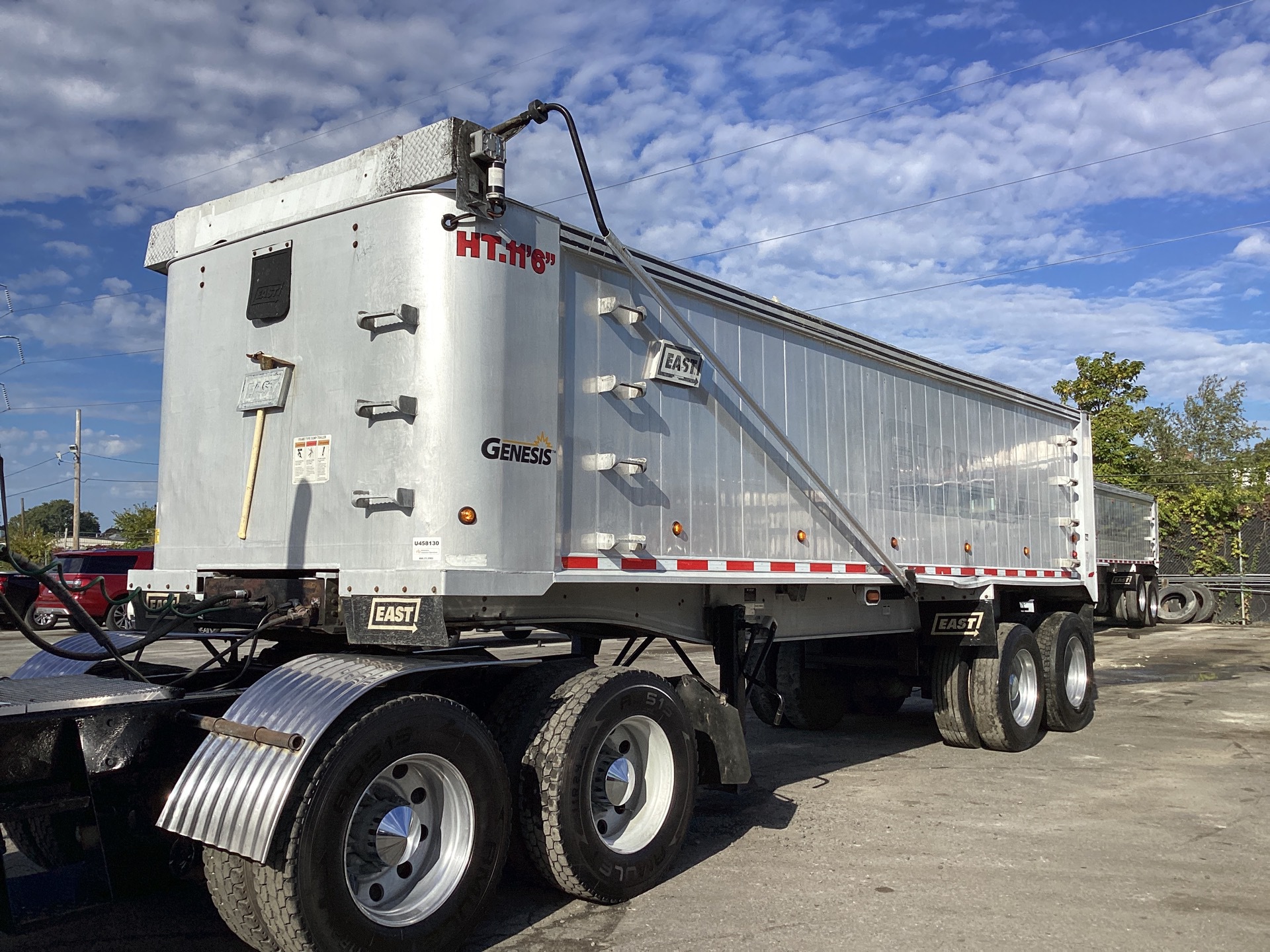 2008 East Genesis 27 ft 9 in T/A Aluminum End Dump Trailer