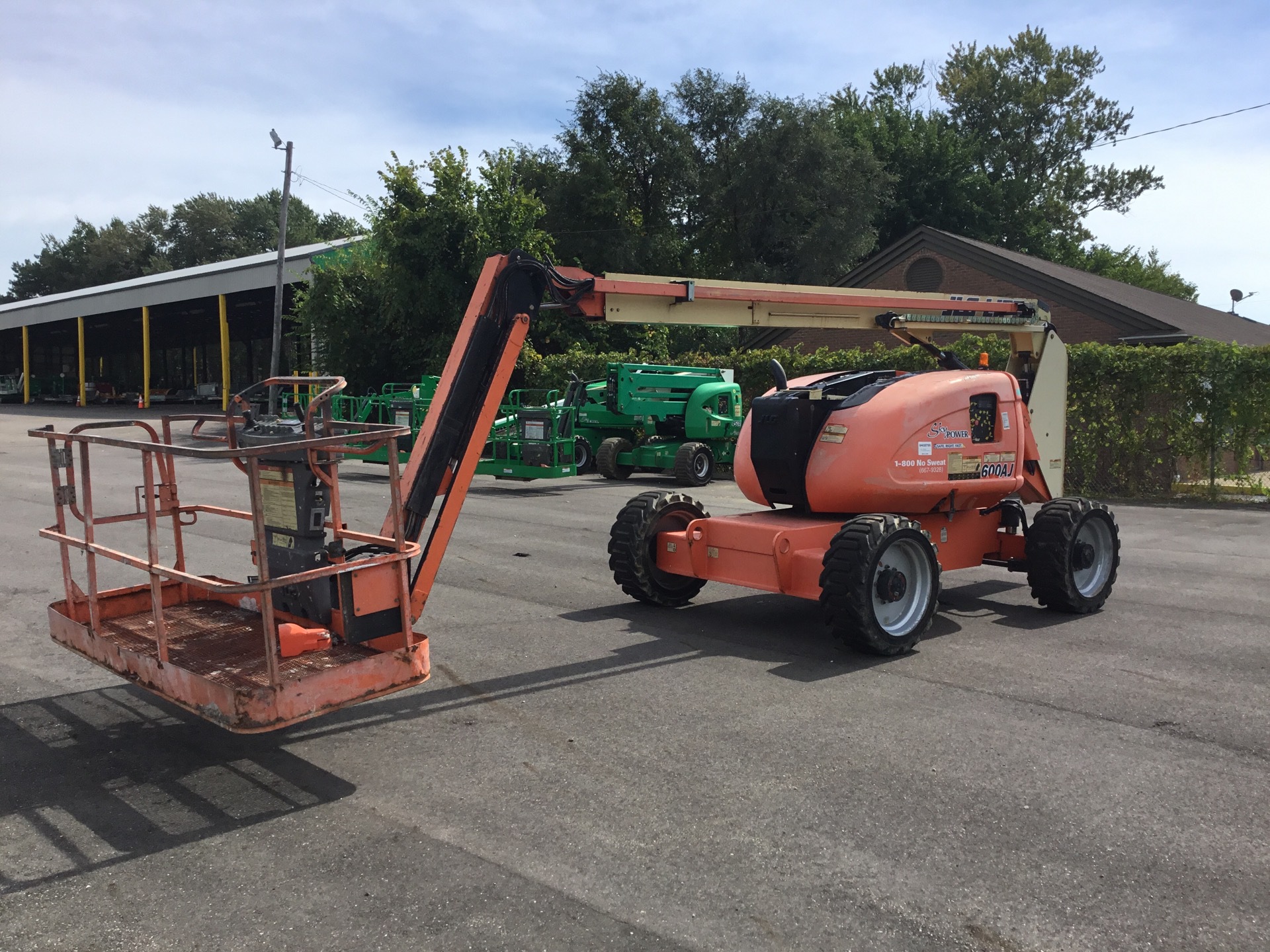 2013 JLG 600AJ 4WD Diesel Articulating Boom Lift