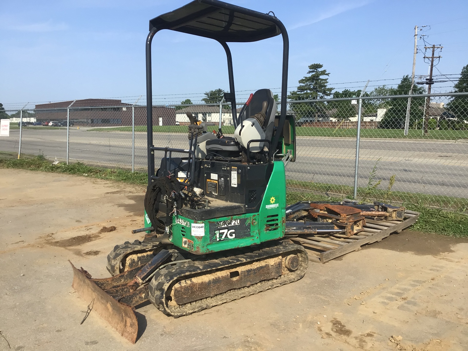 2016 John Deere 17G Mini Excavator