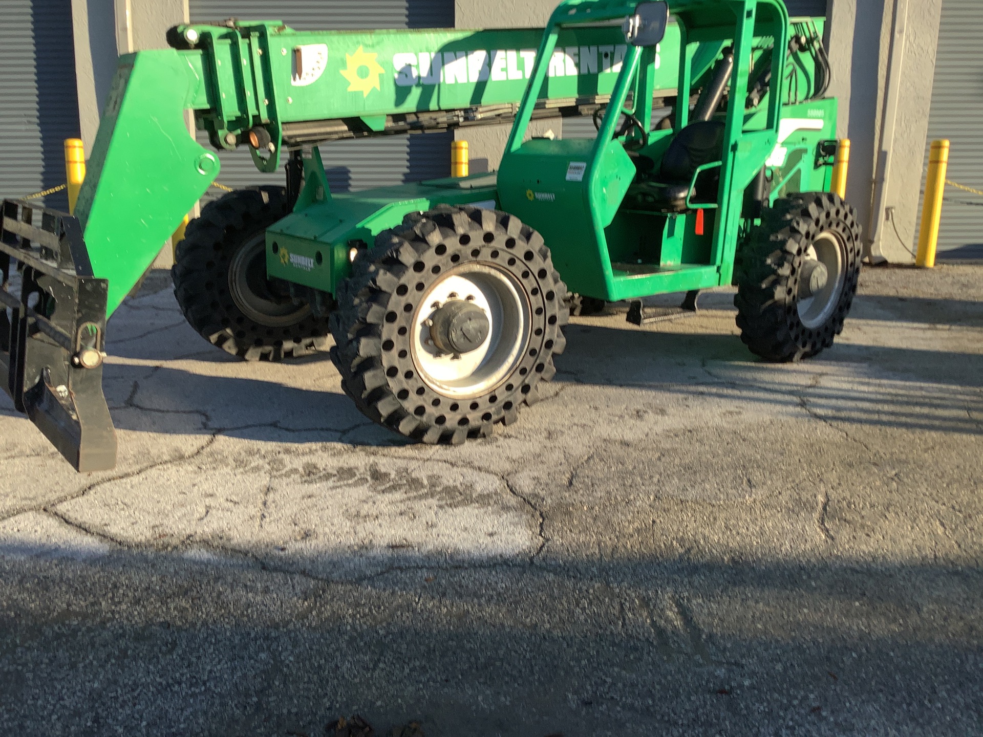 2014 SkyTrak 6042 Telehandler