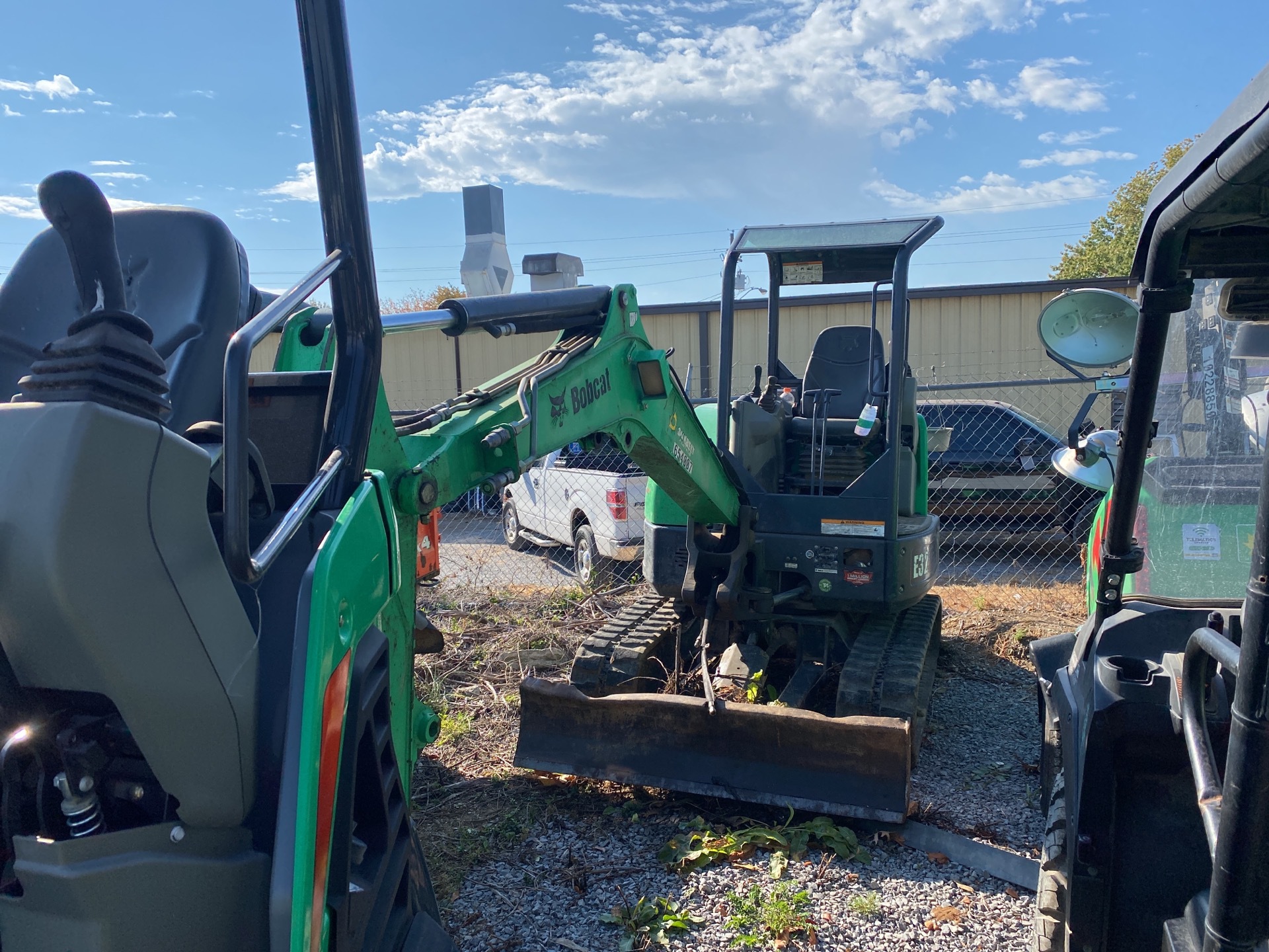 2014 Bobcat E32 Mini Excavator