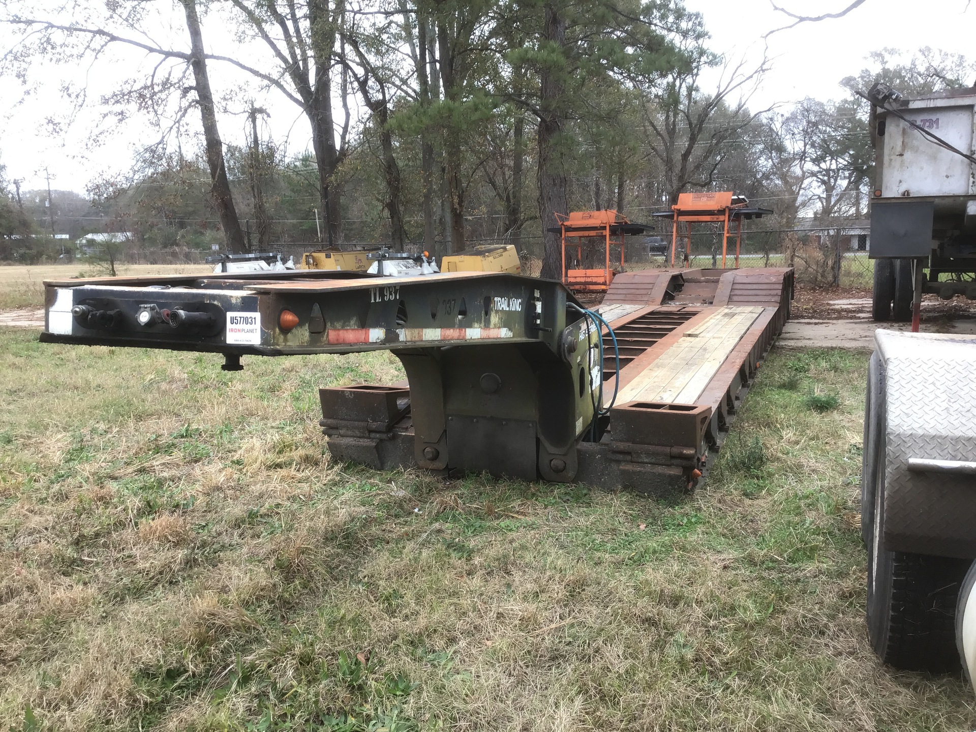 2000 Trail King TK110HDG513 Tri/A Removable Gooseneck Lowboy Trailer