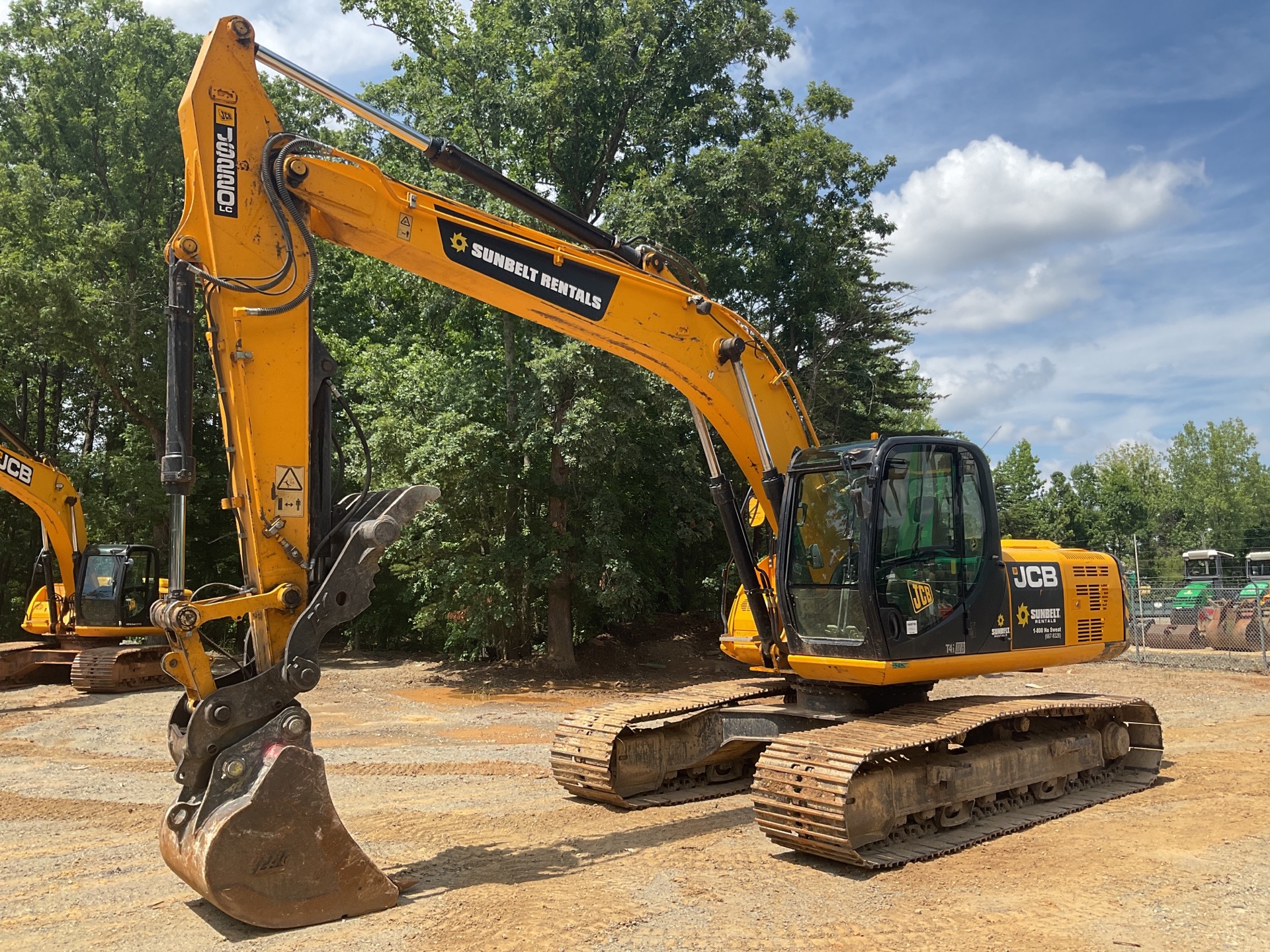 2014 JCB JS220LC Tracked Excavator