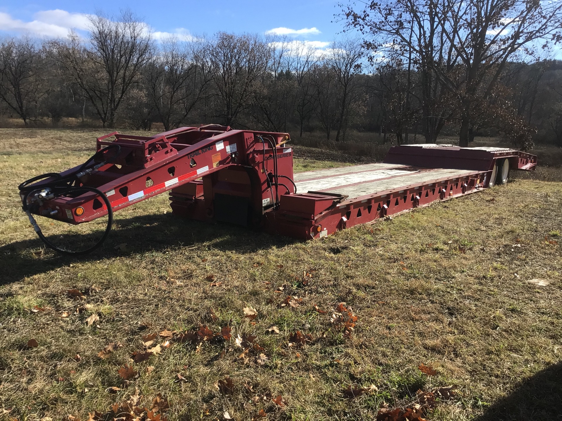 2006 Trail King TK70DGHT-482 70000 lb 49 ft T/A Hydraulic Tail Trailer