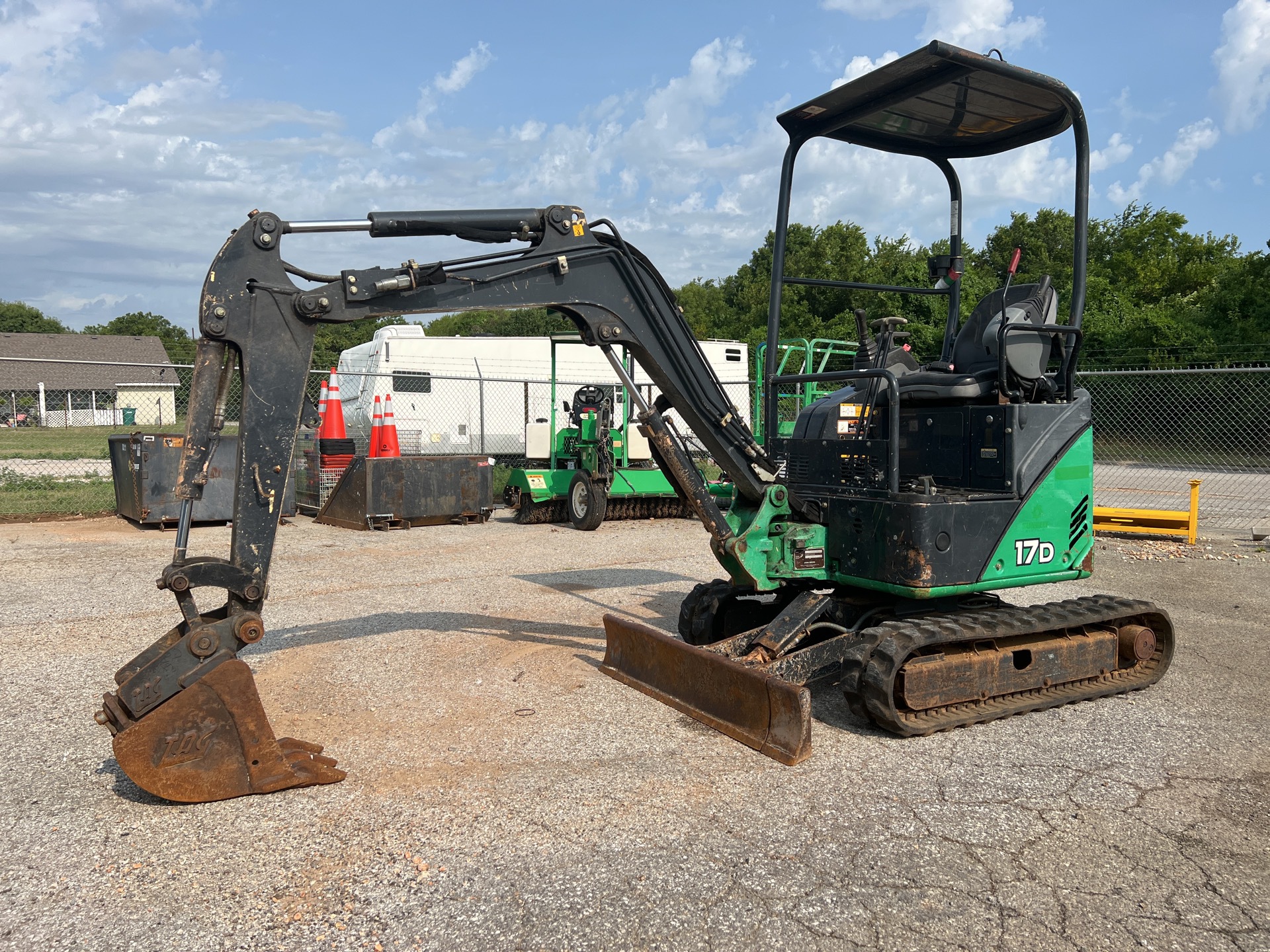 2014 John Deere 17D Mini Excavator