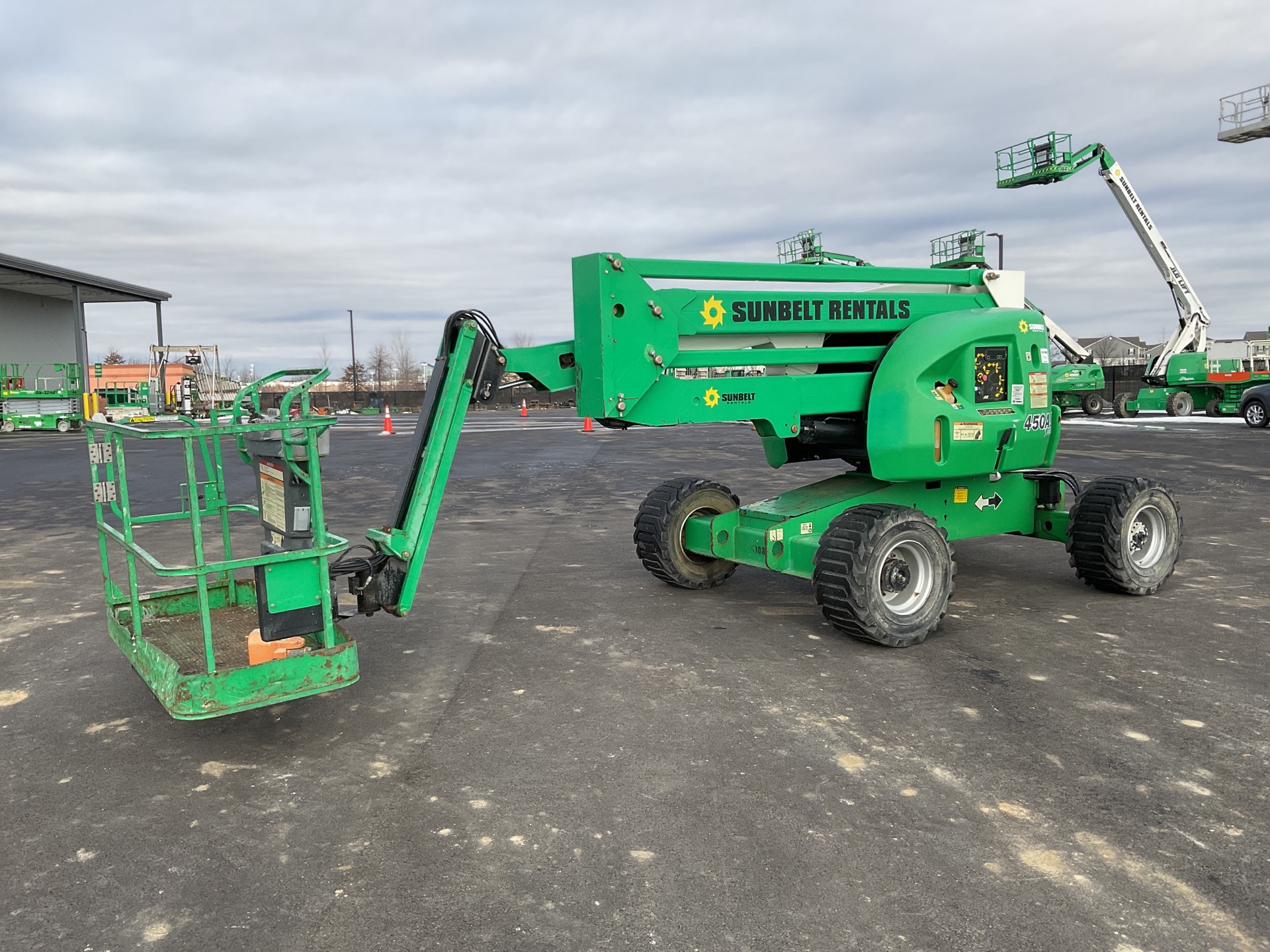 2014 JLG 450AJ Series ll 4WD Diesel Articulating Boom Lift