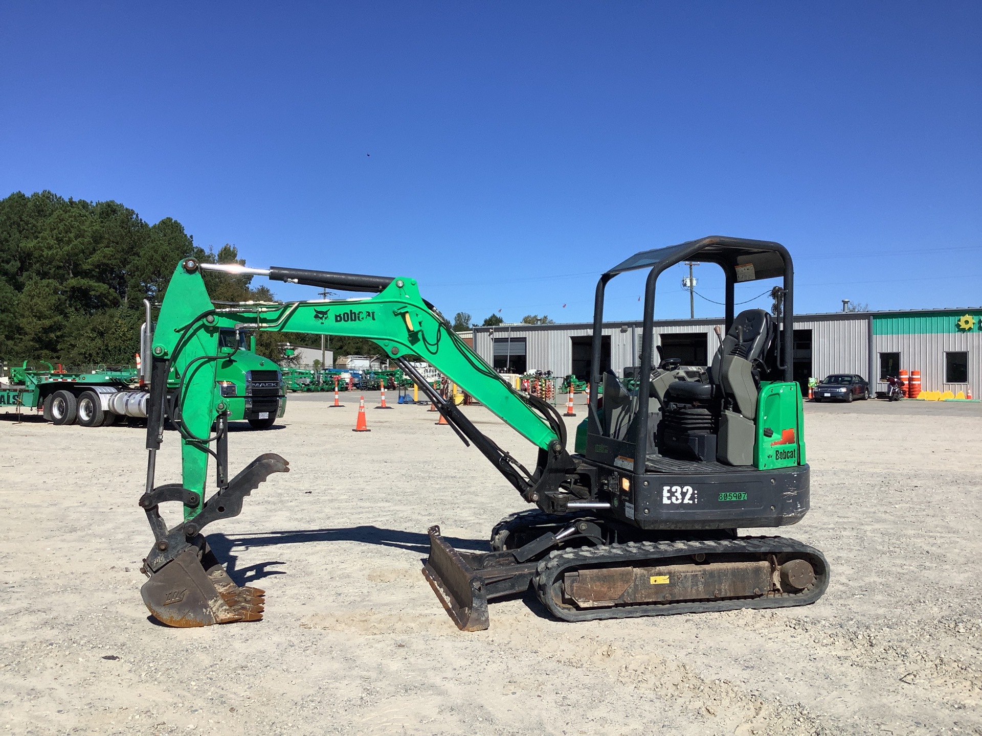 2016 Bobcat E32I Mini Excavator