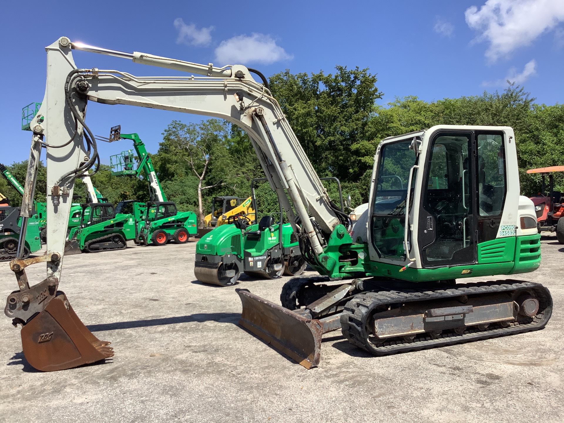 2016 Takeuchi TB290 Mini Excavator