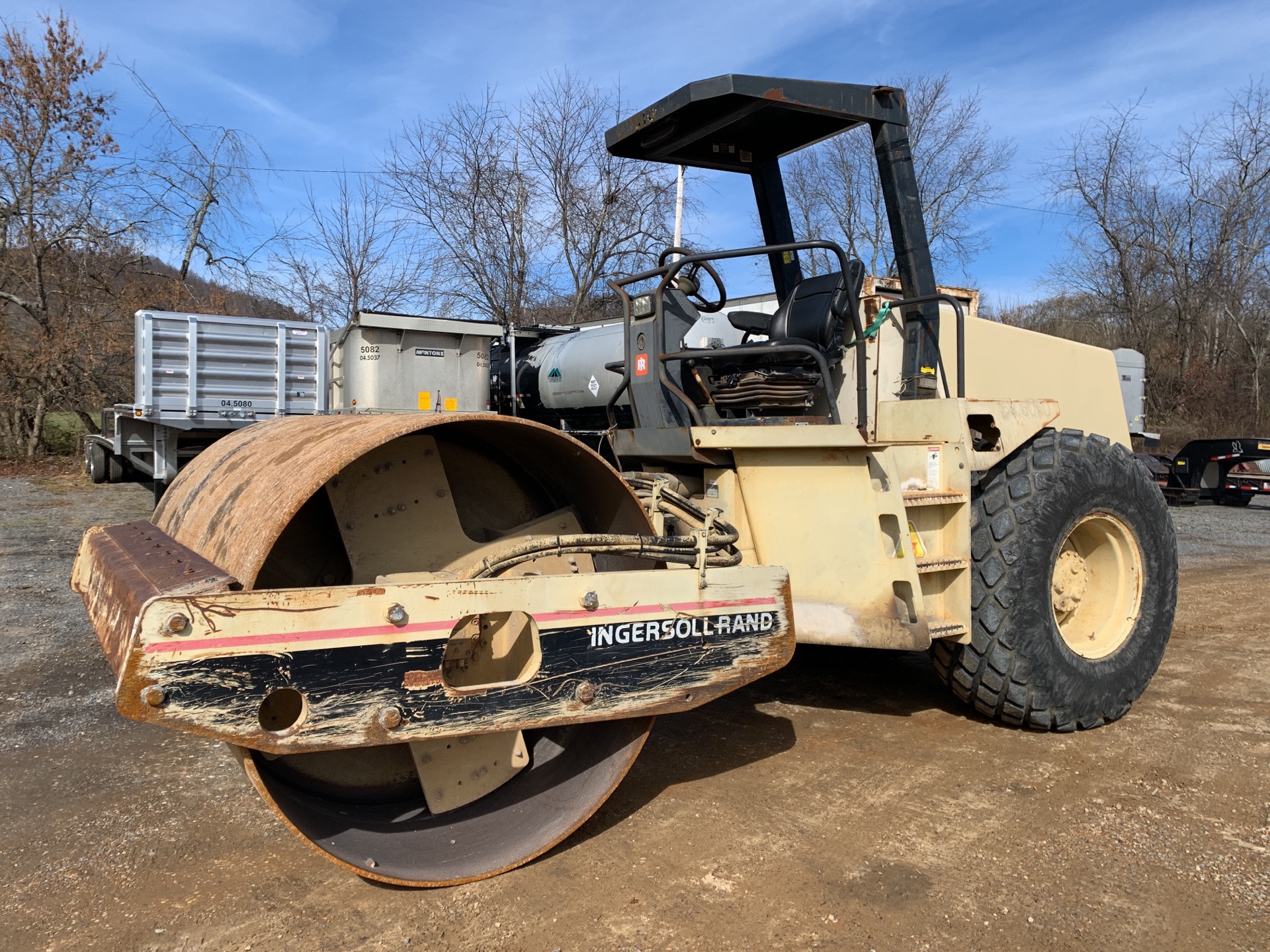 1995 Ingersoll Rand SD100D Smooth Drum Compactor