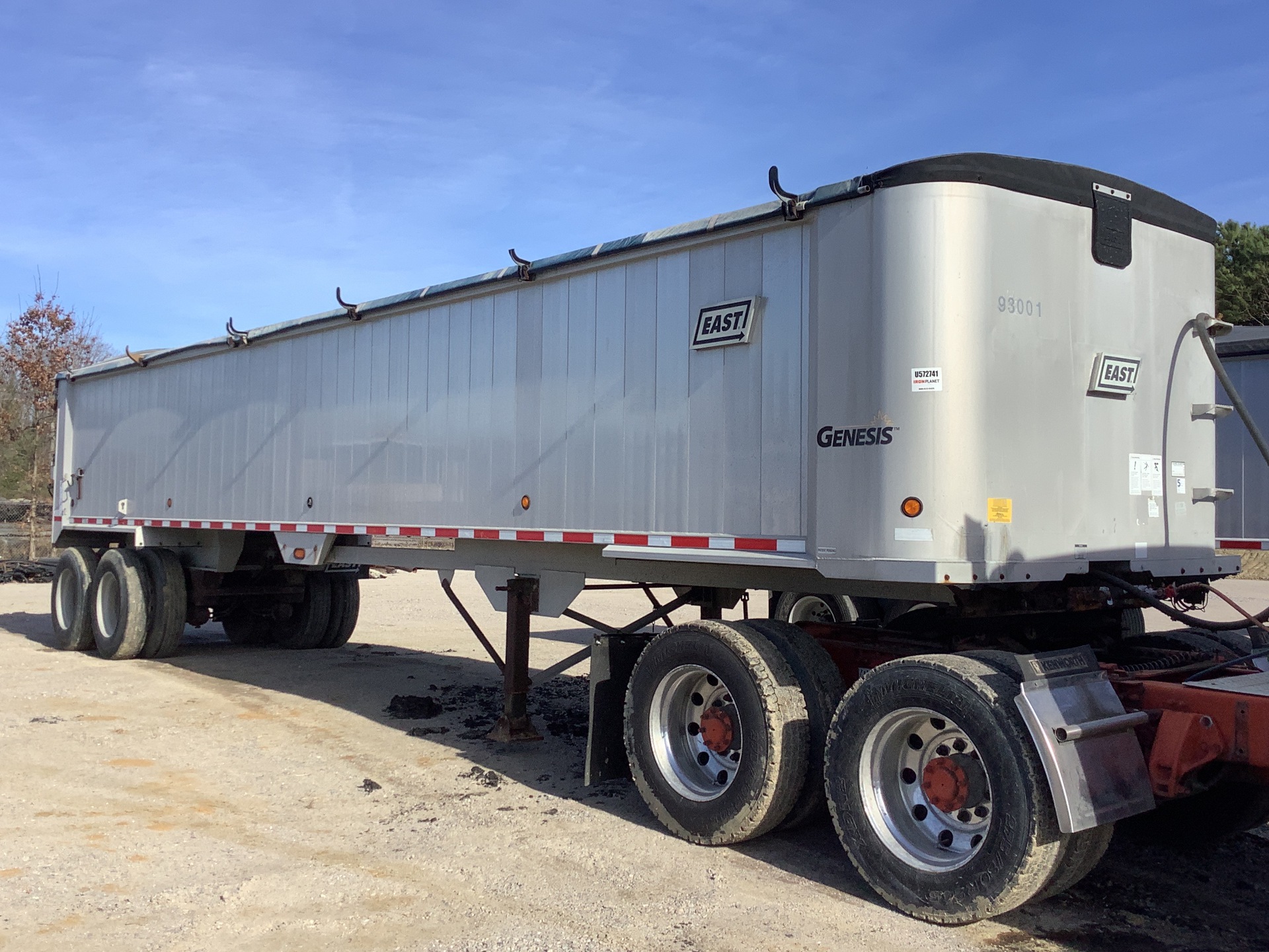 2006 East T/A End Dump Trailer