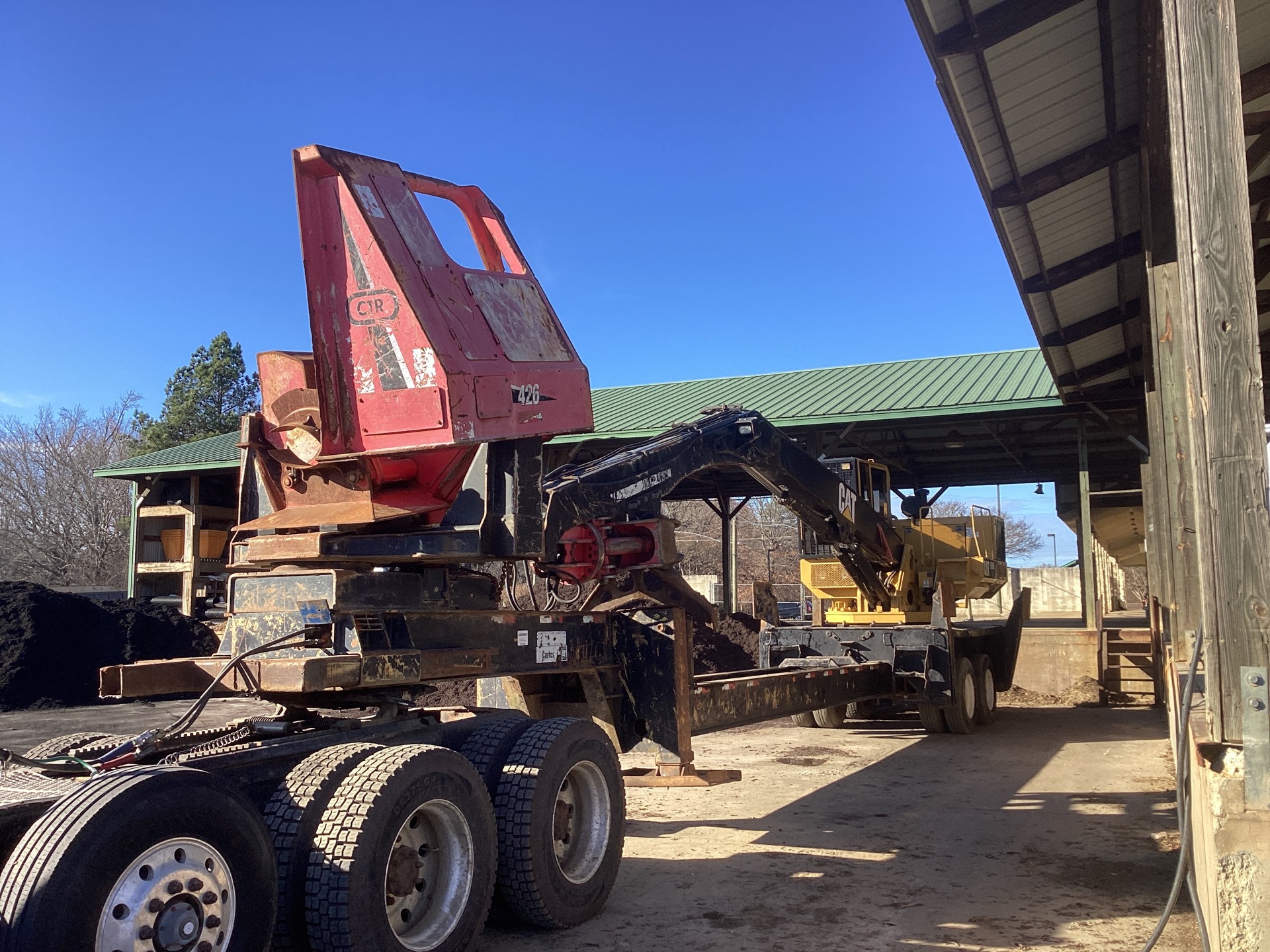 2012 Cat 559B-DS Trailer Mounted Log Loader